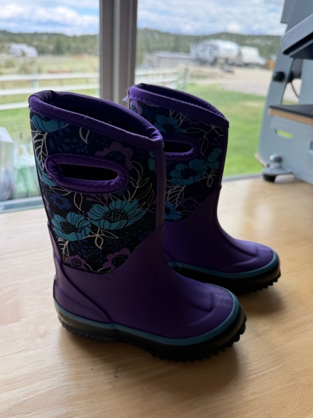 Kids Lone Cone Winter/Mud Boots Size 6
